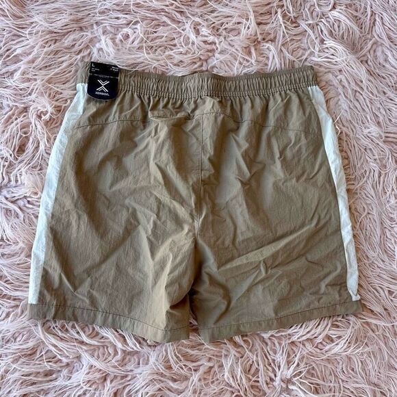 Running Shorts - Picture 4 of 5
